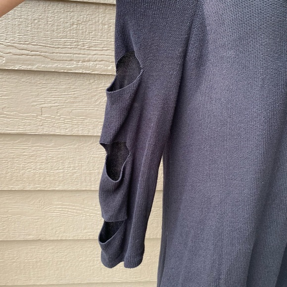 1. State Women's V-Neck Tunic/ Sweater with/ Cutout Sleeves - Black - Picture 3 of 13